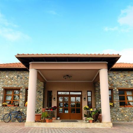 Hotel Epavlis Káto Poróïa 外观 照片