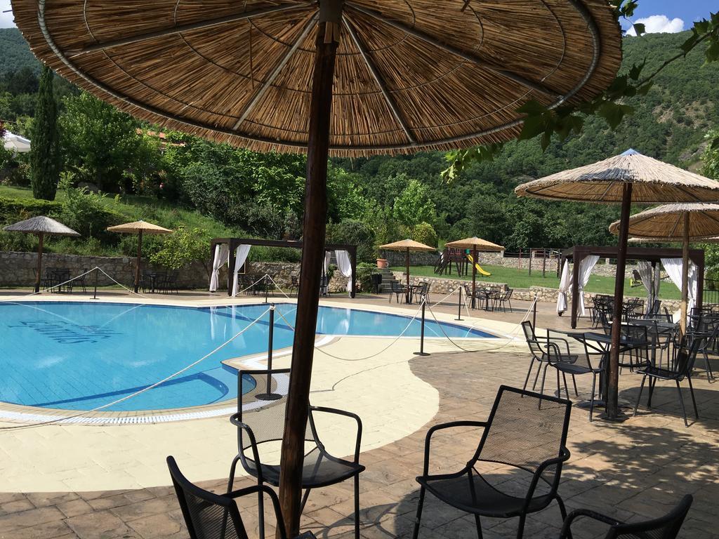 Hotel Epavlis Káto Poróïa 外观 照片