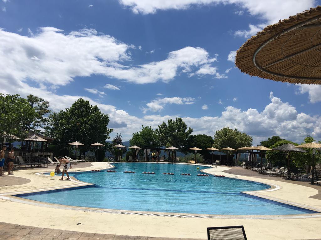 Hotel Epavlis Káto Poróïa 外观 照片