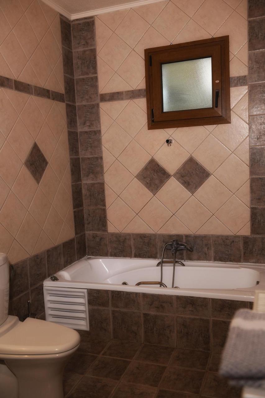 Hotel Epavlis Káto Poróïa 外观 照片