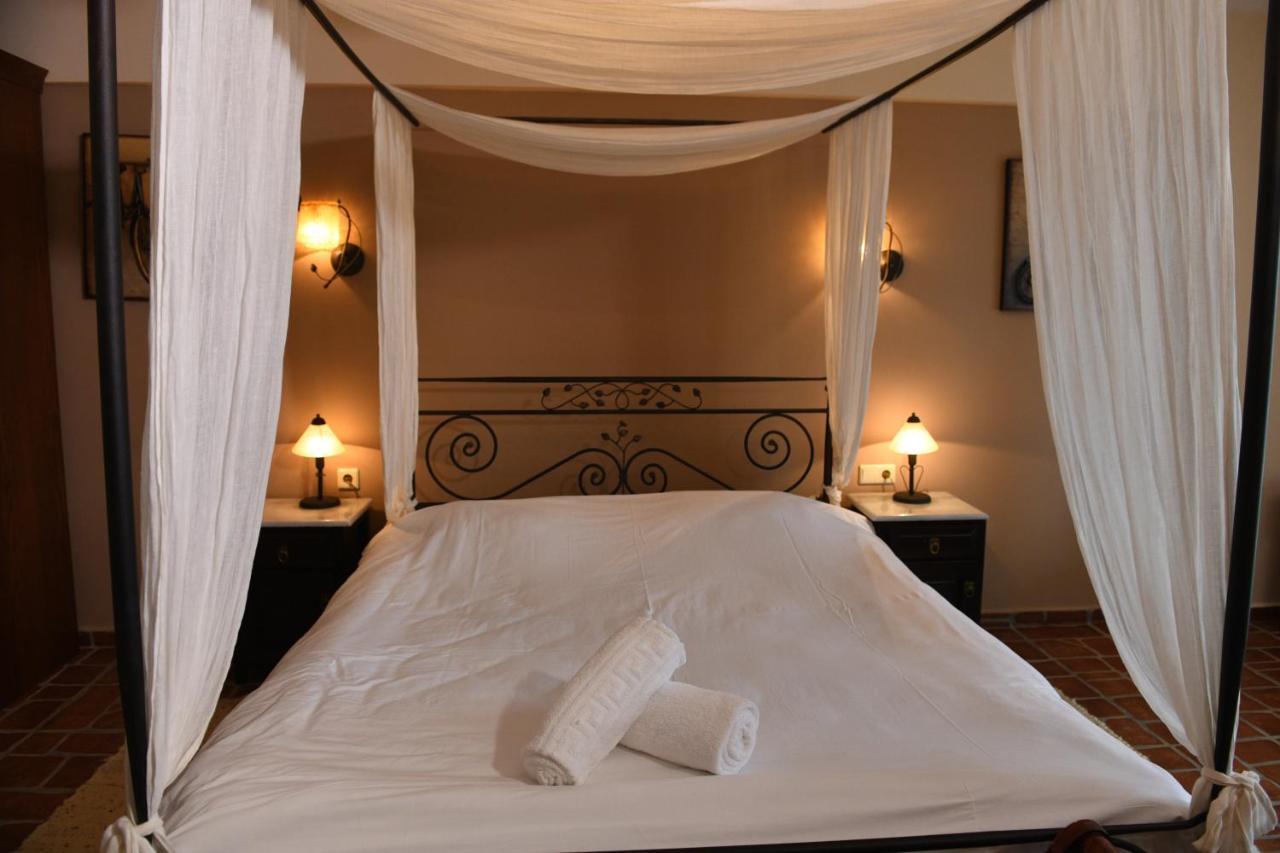 Hotel Epavlis Káto Poróïa 外观 照片